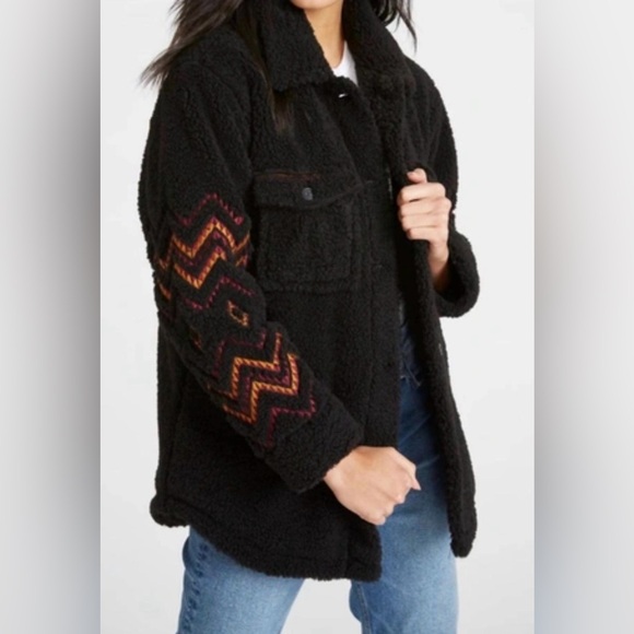 DRIFTWOOD Jackets & Blazers - Driftwood Sheeba Sherpa Jacket in Black Aztec NWT